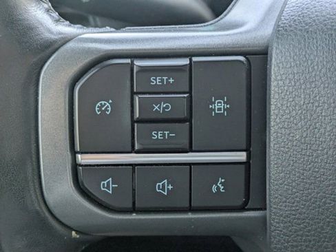 Used 2022 Ford F150 Lariat w/ Trailer Tow Package image 21