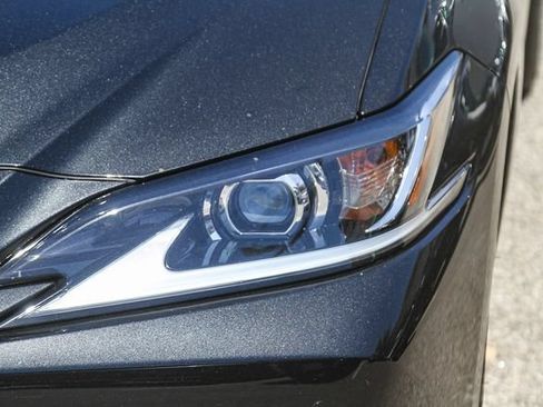 Used 2025 Lexus ES 300h w/ Premium Package FWD image 6