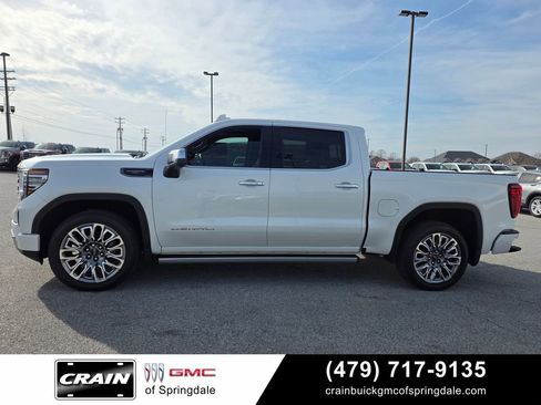 Used 2025 GMC Sierra 1500 Denali Ultimate AWD/4WD image 4