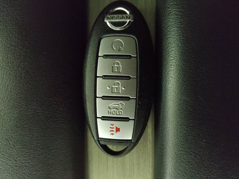 Used 2018 Nissan Murano SL w/ Moonroof Package FWD image 32