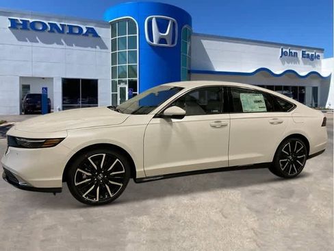 New 2025 Honda Accord Touring image 2