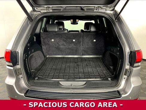 Used 2018 Jeep Grand Cherokee Altitude AWD/4WD image 35