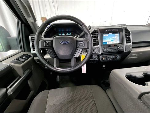 Used 2016 Ford F150 XLT w/ Equipment Group 302A Luxury image 14