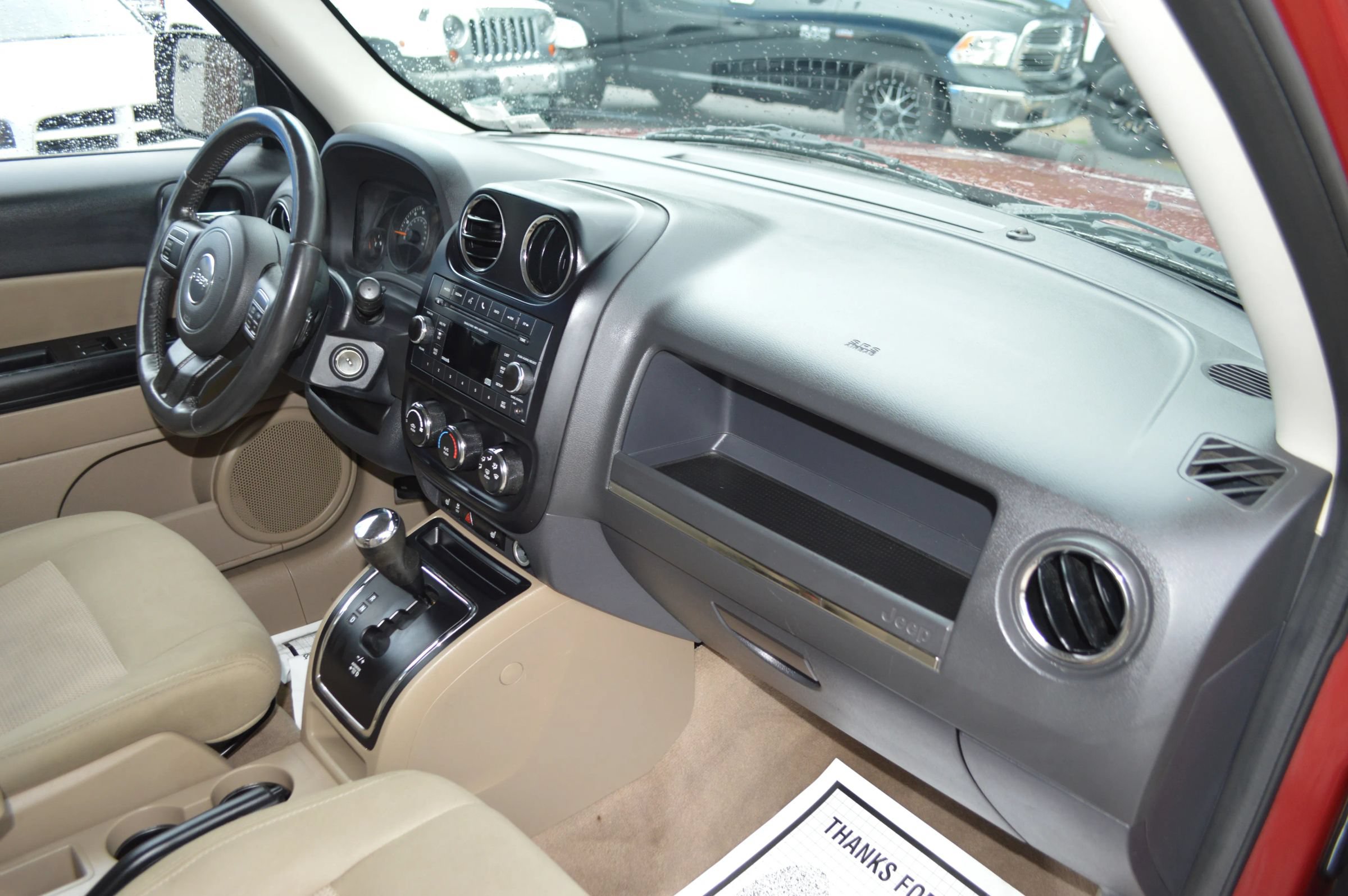 Used 2016 Jeep Patriot Latitude FWD image 22