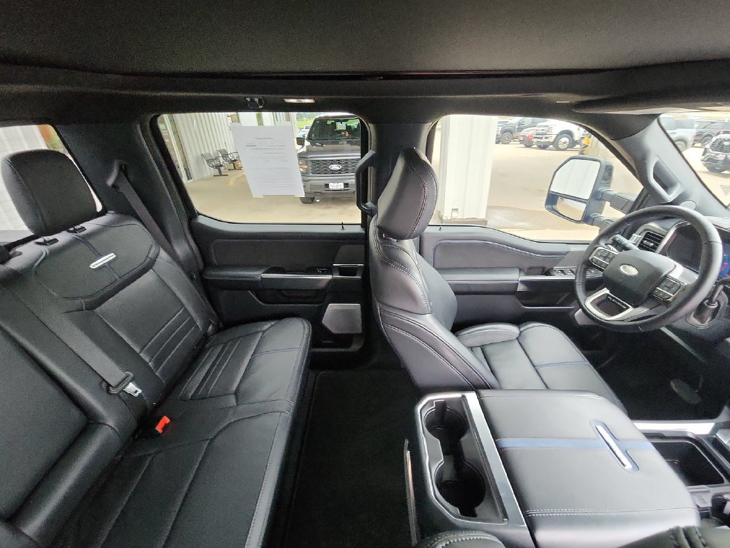 Used 2025 Ford F250 Platinum AWD/4WD image 13