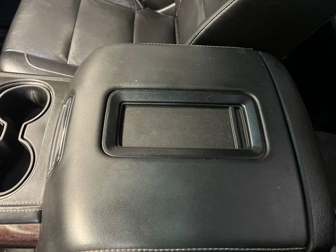 Used 2019 GMC Yukon SLT AWD/4WD image 31