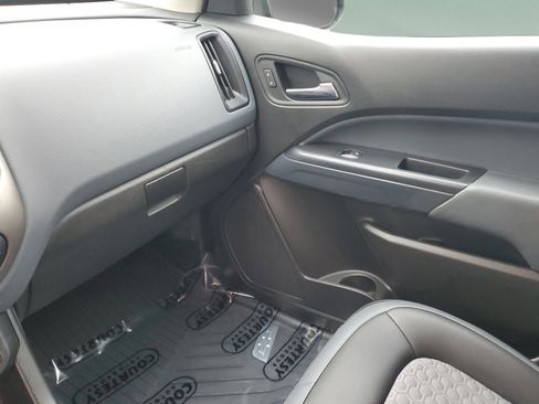 Used 2021 Chevrolet Colorado Z71 w/ Safety Package image 9