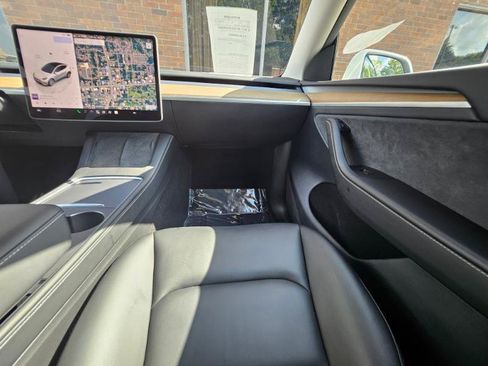 Used 2023 Tesla Model Y Long Range AWD/4WD image 55