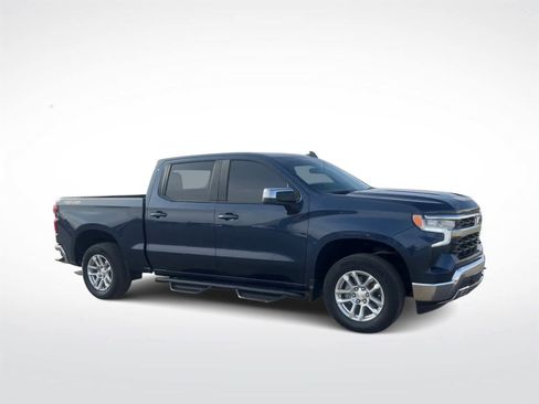Used 2023 Chevrolet Silverado 1500 LT image 2