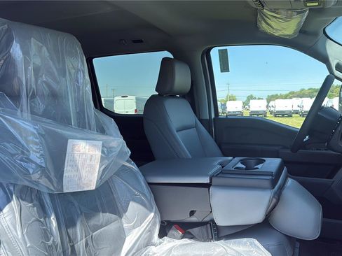 New 2026 Ford F350 XL w/ XL Chrome Package AWD/4WD image 16