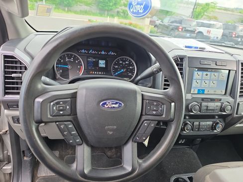 Used 2019 Ford F250 XLT w/ XLT Premium Package AWD/4WD image 12