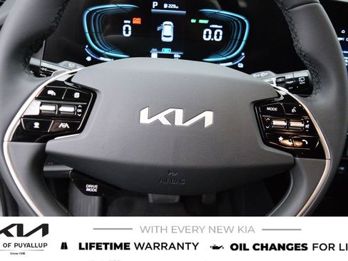 New 2026 Kia Niro EX FWD image 26