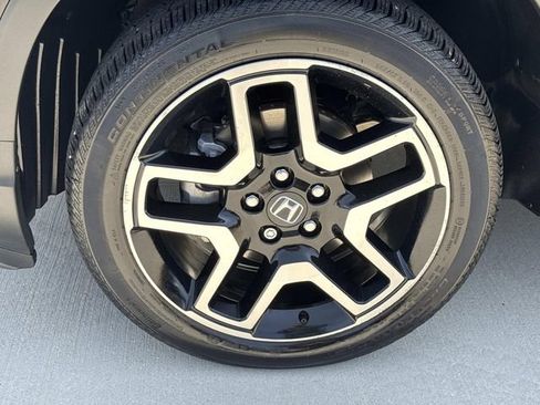 Used 2023 Honda Passport Elite image 4