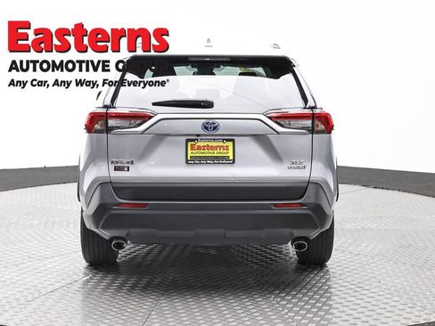 Used 2024 Toyota RAV4 XLE AWD/4WD image 6