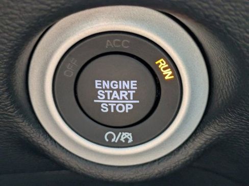 New 2026 Chrysler Voyager LX FWD image 29