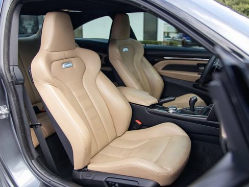 Used 2015 BMW M4 Coupe w/ Executive Package RWD image 25