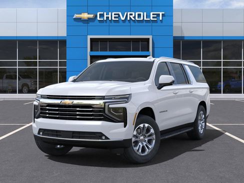 New 2025 Chevrolet Suburban LT w/ Comfort Package image 6