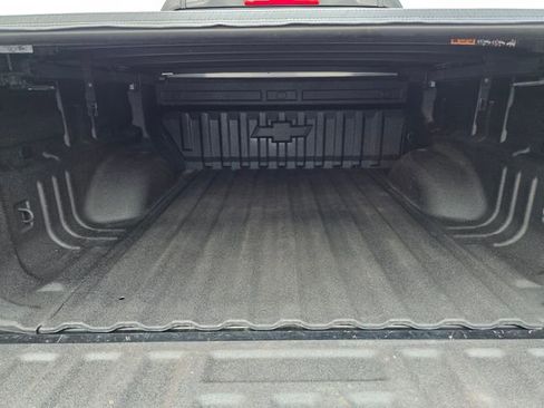 Used 2016 Chevrolet Colorado LT w/ Midnight Edition AWD/4WD image 4