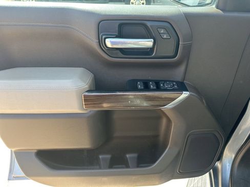 Used 2019 Chevrolet Silverado 1500 LT w/ All-Star Edition image 17