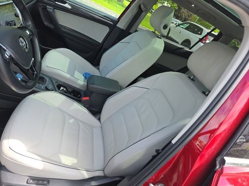 Used 2019 Volkswagen Tiguan SEL Premium AWD/4WD image 13