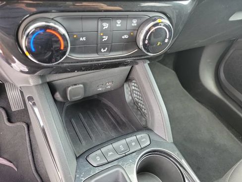 Certified 2025 Chevrolet TrailBlazer LT AWD/4WD image 32