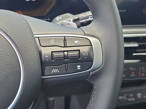 New 2026 Kia K5 GT FWD image 31