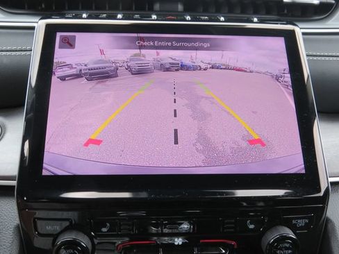 Certified 2023 Jeep Grand Cherokee Limited w/ Black Appearance Package AWD/4WD image 25
