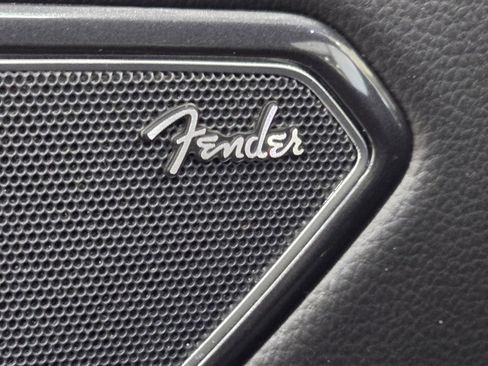 Used 2022 Volkswagen Tiguan SEL R-Line image 9