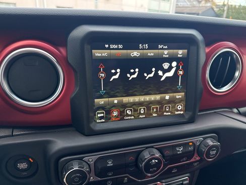 Used 2023 Jeep Gladiator Rubicon w/ LED Lighting Group image 49