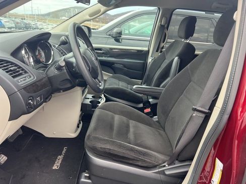 Used 2017 Dodge Grand Caravan SE w/ Power Window Group image 8