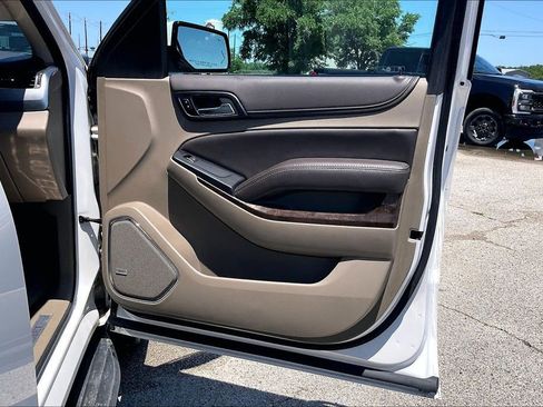 Used 2016 Chevrolet Tahoe LT RWD image 29