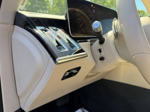 Used 2023 Mercedes-Benz S 580 4MATIC Sedan image 12