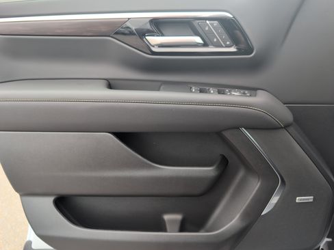 New 2026 Chevrolet Tahoe Premier RWD image 17