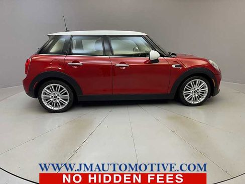 Used 2015 MINI Cooper 4-Door Hardtop image 6