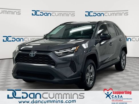 Used 2023 Toyota RAV4 LE AWD/4WD image 1