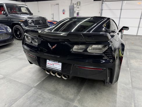 Used 2016 Chevrolet Corvette Z06 w/ 3LZ Preferred Equipment Group image 6
