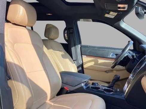Used 2017 Ford Explorer Limited w/ Equipment Group 301A image 36