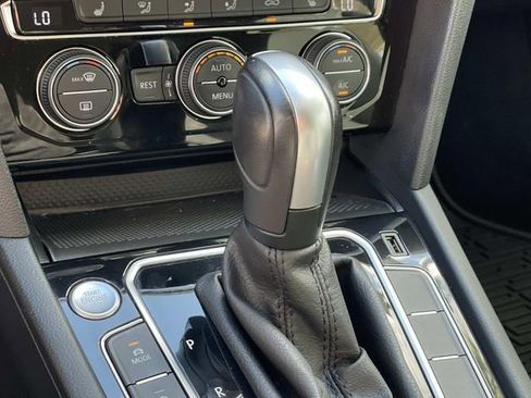 Used 2020 Volkswagen Arteon SE image 16