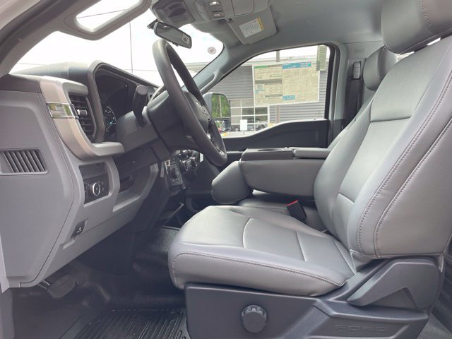 New 2026 Ford F250 XL w/ XL Chrome Package AWD/4WD image 13