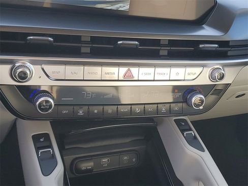 New 2025 Kia Telluride S image 18