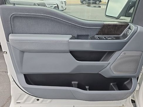 Used 2022 Ford F150 Lariat AWD/4WD image 7