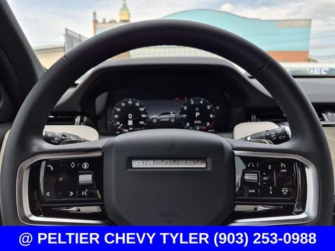 Used 2025 Land Rover Discovery Sport Dynamic SE AWD/4WD image 19