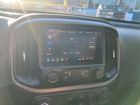 Used 2019 Chevrolet Colorado Z71 image 30