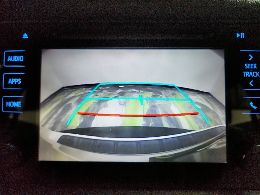 Used 2015 Toyota Sienna XLE FWD image 19