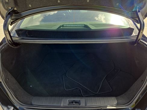 Used 2024 Nissan Sentra SV FWD image 28