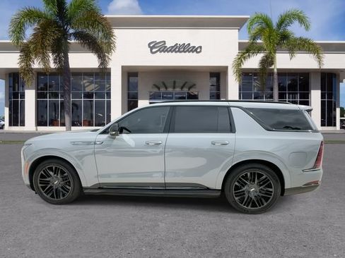 Certified 2026 Cadillac Escalade IQL Sport 1 w/ LPO, ONYX Package AWD/4WD image 8