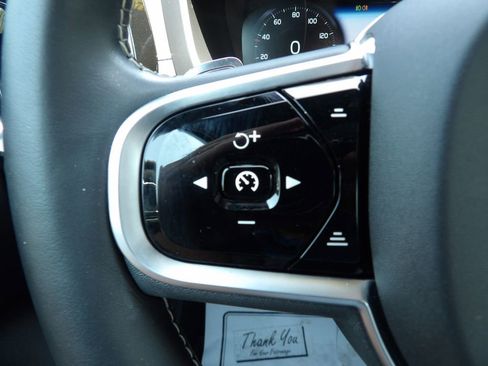 Used 2020 Volvo V60 T6 R-Design FWD image 17