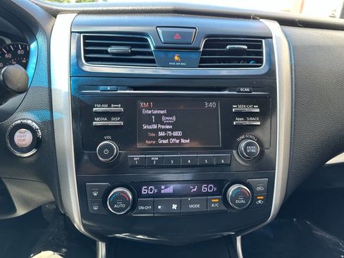 Used 2014 Nissan Altima 2.5 SV image 32