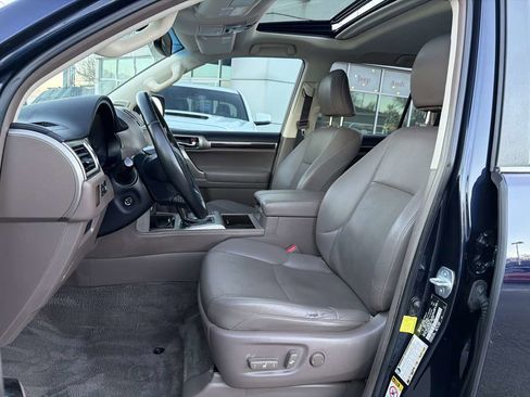 Used 2018 Lexus GX 460 image 10