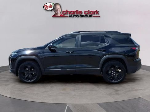 Used 2025 Chevrolet Equinox LT w/ Convenience Package II FWD image 2